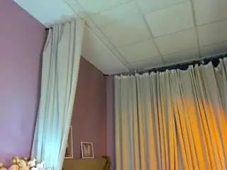 Camsoda Nude Webcam of dearly-emily
