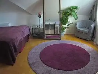 Camsoda Best Webcam of voyeurcam-julmodels-whitebed-6