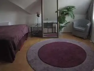 Camsoda Sex Cam of voyeurcam-julmodels-whitebed-6