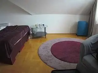 Camsoda Best Webcam of voyeurcam-julmodels-whitebed-6