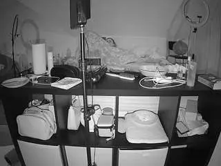 Camsoda Adult Webcams of voyeurcam-julmodels-whitebed-6