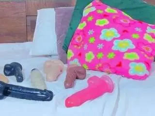 Camsoda Private Sex Chat of tiny-whore18