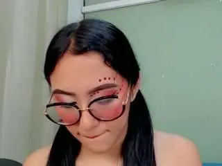 Camsoda Free Porn Cam of zion-moore