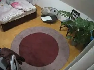 Camsoda Adult Webcams of voyeurcam-julmodels-whitebed-5