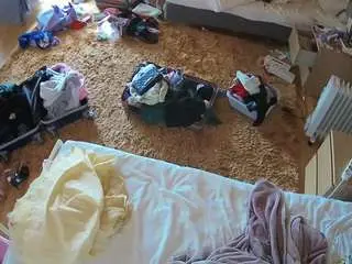 Camsoda Free Live Porn of voyeurcam-julmodels-whitebed-5