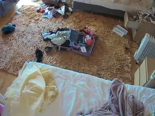 Camsoda Sex Chat of voyeurcam-julmodels-whitebed-5