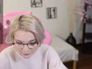 Camsoda Free Live Porn of meganlora3