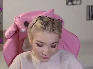 Camsoda Nude Webcam of meganlora3