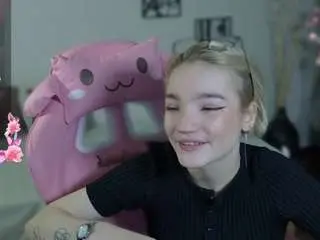 Camsoda Free Live Porn of meganlora3