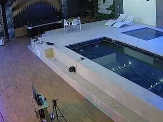 Camsoda Nude Webcam of voyeurcam-casa-salsa-gym