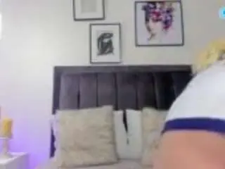 Camsoda Free Live Porn of helen-moorex