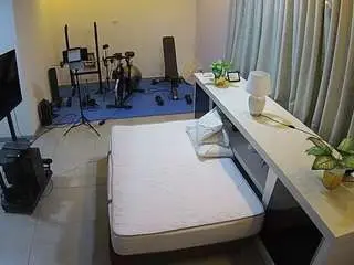 Camsoda Adult Webcams of voyeurcam-jb-office-1