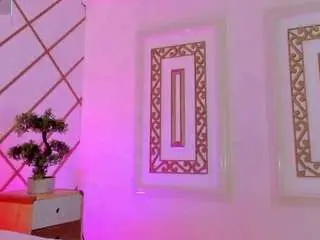 Camsoda Nude Webcam of taniiasmiith