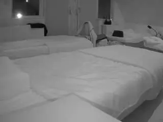 Camsoda Adult Webcam of voyeurcam-julmodels-bed-2