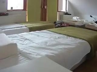 Camsoda Sex Chat of voyeurcam-julmodels-bed-2