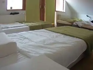 Camsoda Sex Cam of voyeurcam-julmodels-bed-2