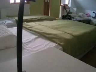 Camsoda Live Sex of voyeurcam-julmodels-bed-2