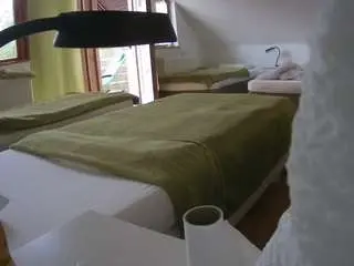 Camsoda Private Sex Chat of voyeurcam-julmodels-bed-2