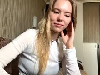 Camsoda Nude Webcam of yevettemarchiano