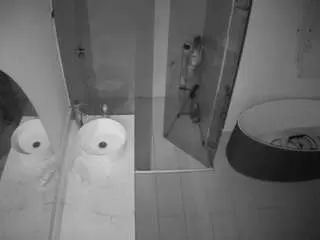 Camsoda Live Sex of voyeurcam-casa-salsa-bathroom-6