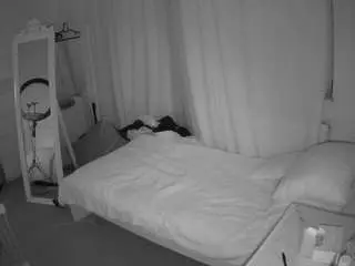 Camsoda Adult Video Chat of voyeurcam-julmodels-reallife-3