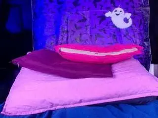 Camsoda Nude Webcam of shelsy-lord