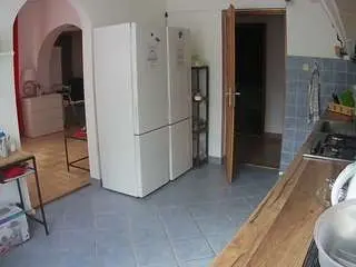 Camsoda Live Sex Cam of voyeurcam-julmodels-kitchen