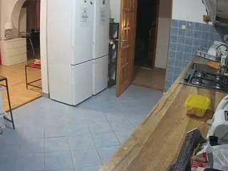 Camsoda Adult Webcam of voyeurcam-julmodels-kitchen