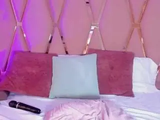 Camsoda Nude Webcam of mady-jamess1