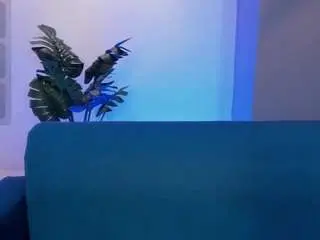 Camsoda Adult Video Chat of carolinne-miller