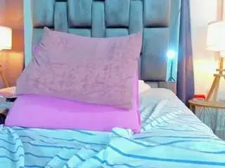 Camsoda Watch Live Sex Cams of violethot69
