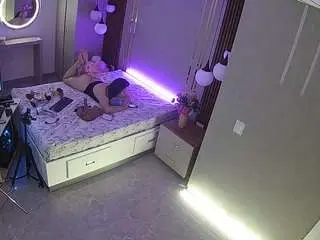 Camsoda Adult Webcam of voyeurcam-casa-salsa-bedroom-10