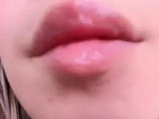 Camsoda Nude Webcam of victoria-adams14