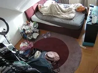 Camsoda Free Live Porn of voyeurcam-julmodels-whitebed-1