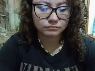 Camsoda Free Porn Cam of curly-greeneyed