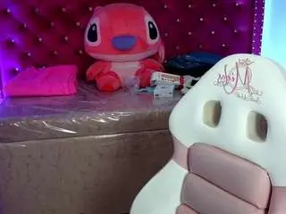 Camsoda Free Porn Cam of juliana-diamond