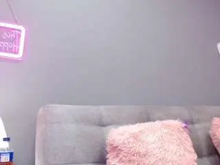 Camsoda Adult Video Chat of manelly-sweetf