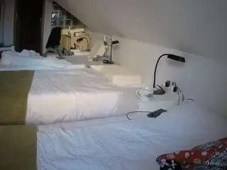 Camsoda Sex Chat of voyeurcam-julmodels-bed-3