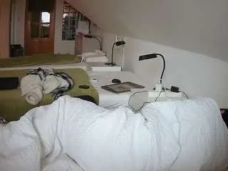 Camsoda Free Porn Cam of voyeurcam-julmodels-bed-3