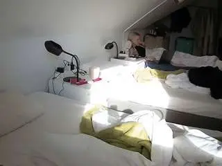 Camsoda Sex Chat of voyeurcam-julmodels-bed-4