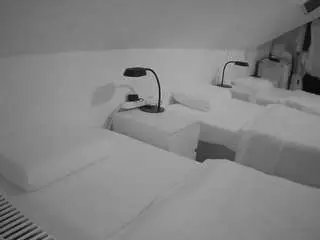 Camsoda Live Sex of voyeurcam-julmodels-bed-4