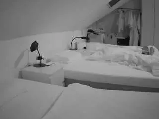 Camsoda Live Porn of voyeurcam-julmodels-bed-4