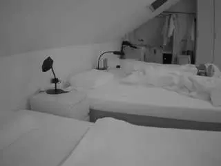 Camsoda Best live sex cam show of voyeurcam-julmodels-bed-4
