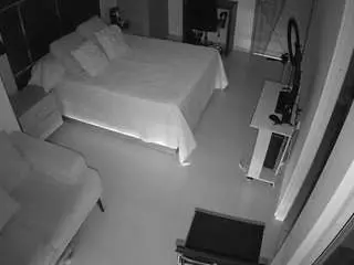 Camsoda Live Sex Cam of voyeurcam-casa-salsa-bedroom-11