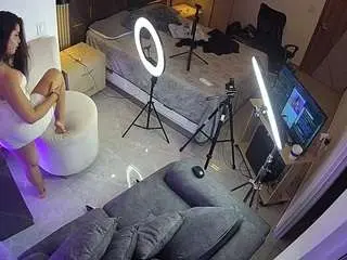 Camsoda Live Sex of voyeurcam-casa-salsa-bedroom-11