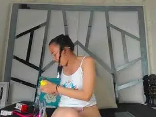 Camsoda Watch Live Sex Cams of perlajohnsonrs
