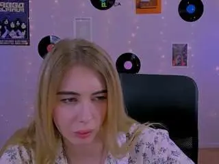 Camsoda Free Live Porn of rina-gold