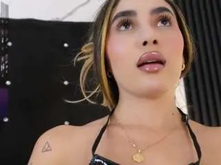 Camsoda Free Live Porn of annyy-rosse
