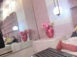 Camsoda Best Webcam of mia-quinn