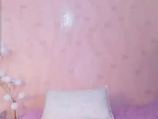 Camsoda Free Porn Cam of petitelittleebonyy